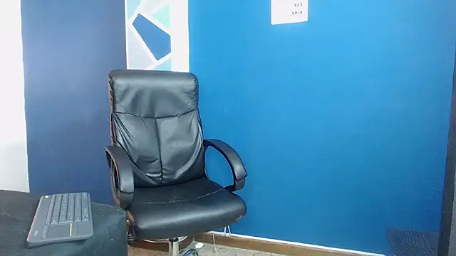 goodgirlxxl online show from 25, 2, 2026