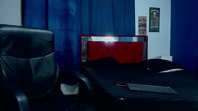 goodgirlxxl online show from 13, 3, 2026