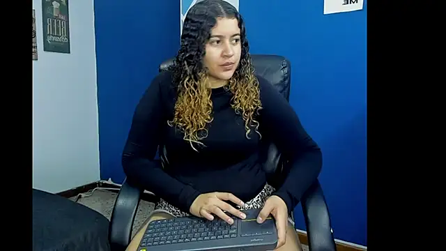 goodgirlxxl online show from 20, 3, 2026