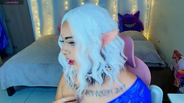 Snapshot of maliciaXpoison chatting on 19, 5, 2026 maliciaXpoison online show from 19, 5, 2026