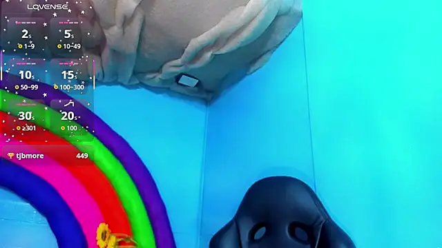 cristal villael  online show from 27, 3, 2026