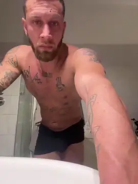 Snapshot of Tiziano94 chatting on 25, 2, 2026 Tiziano94 online show from 25, 2, 2026