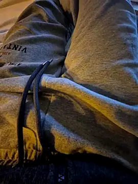 Snapshot of RetroWorth01 chatting on 18, 2, 2026 RetroWorth01 online show from 18, 2, 2026