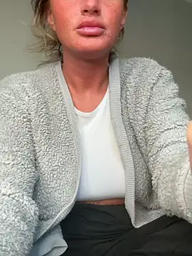 jadey19x online show from 21, 4, 2026