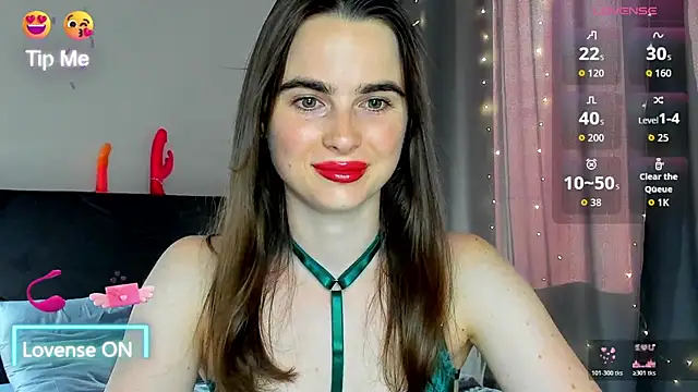 Snapshot of megann_fox2 chatting on 23, 6, 2026 megann fox2 online show from 23, 6, 2026