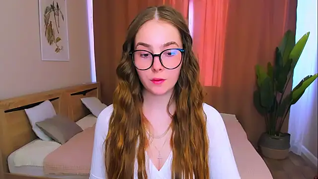 Maddy Wood  online show from 1, 4, 2026