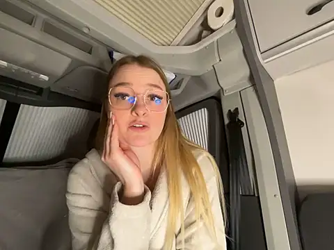 melanieTesss online show from 21, 2, 2026