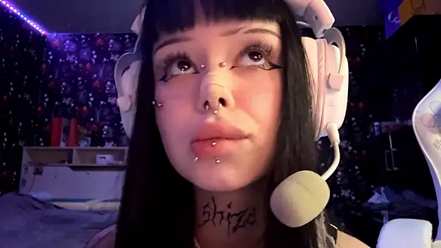 Luna Sohotti online show from 3, 3, 2026