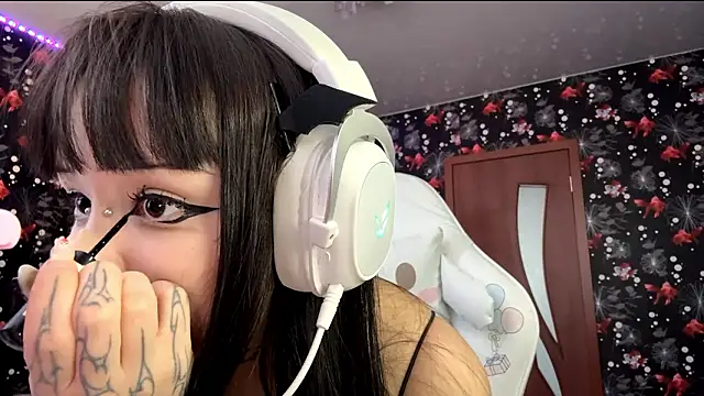 Luna Sohotti online show from 23, 3, 2026