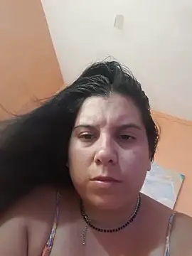 Snapshot of Lucia_queen chatting on 1, 4, 2026 Lucia queen online show from 1, 4, 2026