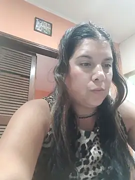 Snapshot of Lucia_queen chatting on 4, 4, 2026 Lucia queen online show from 4, 4, 2026