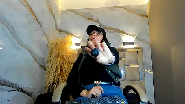 Snapshot of belen_green chatting on 3, 5, 2026 belen green online show from 3, 5, 2026