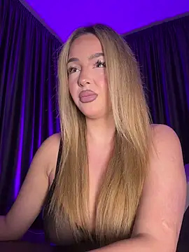 SelenneDreams online show from 2, 3, 2026