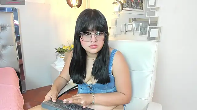 mila quin online show from 11, 6, 2026