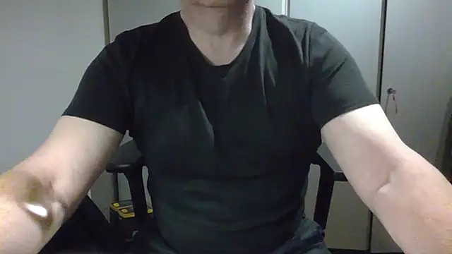 Snapshot of ViveLaFrance2026 chatting on 2, 3, 2026 ViveLaFrance2026 online show from 2, 3, 2026