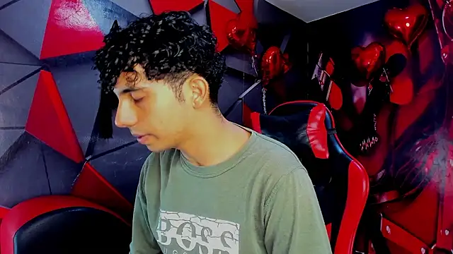 Snapshot of Gay_Red_Room chatting on 27, 2, 2026 Gay Red Room online show from 27, 2, 2026