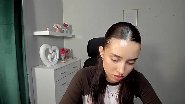 Snapshot of AdeleSolo chatting on 21, 4, 2026 AdeleSolo online show from 21, 4, 2026