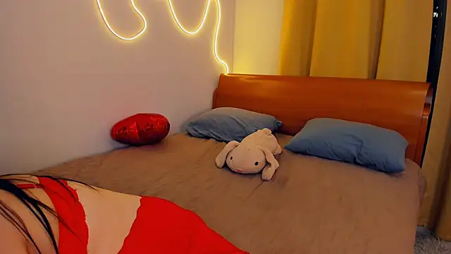 LeilaErcolani online show from 8, 3, 2026