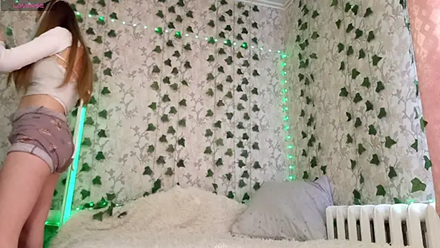 Snapshot of VictoriaDeese chatting on 20, 4, 2026 VictoriaDeese online show from 20, 4, 2026