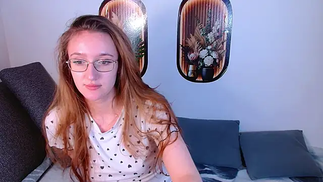 Snapshot of miay_here_ chatting on 21, 4, 2026 miay here online show from 21, 4, 2026