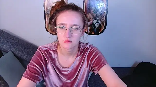 Snapshot of miay_here_ chatting on 14, 5, 2026 miay here online show from 14, 5, 2026