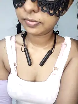 Snapshot of ASHANYA_JAYASOORIYA chatting on 13, 5, 2026 ASHANYA JAYASOORIYA online show from 13, 5, 2026