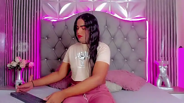 Snapshot of Valentina-Nova- chatting on 26, 4, 2026 Valentina-Nova- online show from 26, 4, 2026