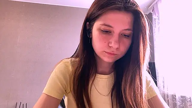Snapshot of LunnaBliss chatting on 18, 4, 2026 LunnaBliss online show from 18, 4, 2026