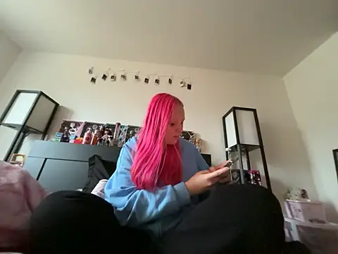 Snapshot of pinkhairfun16 chatting on 21, 2, 2026 pinkhairfun16 online show from 21, 2, 2026