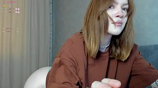 Snapshot of SunFlowerHoney chatting on 3, 8, 2026 SunFlowerHoney online show from 3, 8, 2026