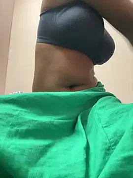 Snapshot of meenu_cuties chatting on 12, 3, 2026 meenu cuties online show from 12, 3, 2026