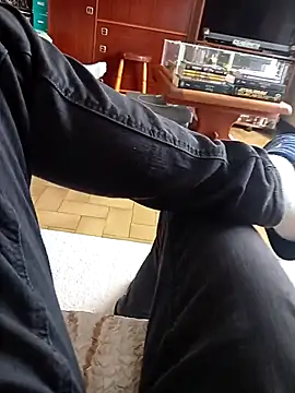 thom7246 online show from 9, 3, 2026