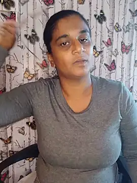 Snapshot of indianstrawberrylips4u chatting on 19, 5, 2026 indianstrawberrylips4u online show from 19, 5, 2026