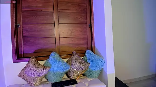 milkavelvett online show from 4, 3, 2026