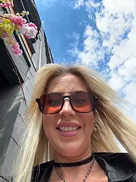 Snapshot of LisaMurr chatting on 22, 5, 2026 LisaMurr online show from 22, 5, 2026