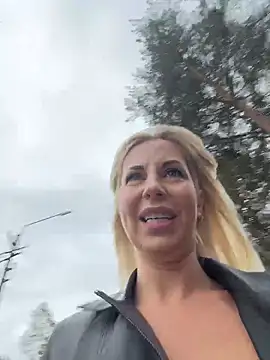 Snapshot of LisaMurr chatting on 29, 5, 2026 LisaMurr online show from 29, 5, 2026