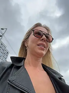 Snapshot of LisaMurr chatting on 14, 7, 2026 LisaMurr online show from 14, 7, 2026