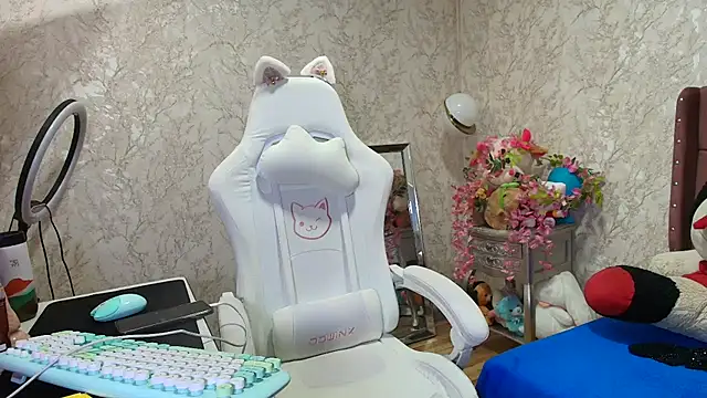 SelinaRussell online show from 15, 5, 2026