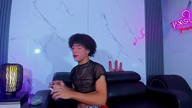 Snapshot of Spicy_guys chatting on 12, 5, 2026 Spicy guys online show from 12, 5, 2026