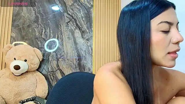 scarlett lumi online show from 5, 3, 2026