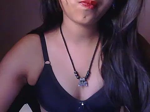 Snapshot of sassy_slut_69 chatting on 22, 4, 2026 sassy slut 69 online show from 22, 4, 2026