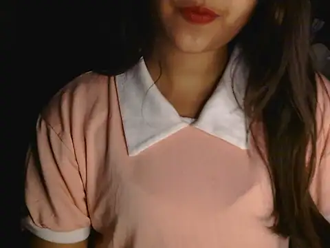 Snapshot of sassy_slut_69 chatting on 6, 5, 2026 sassy slut 69 online show from 6, 5, 2026