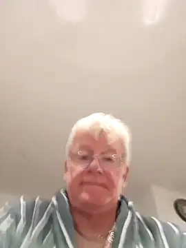 olivbisoumis online show from 1, 4, 2026