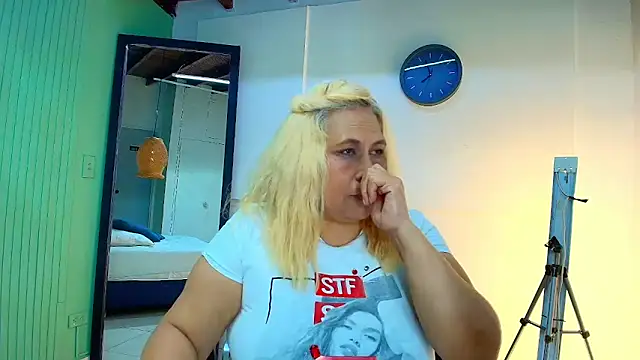 Snapshot of eva_colen50 chatting on 18, 3, 2026 eva colen50 online show from 18, 3, 2026