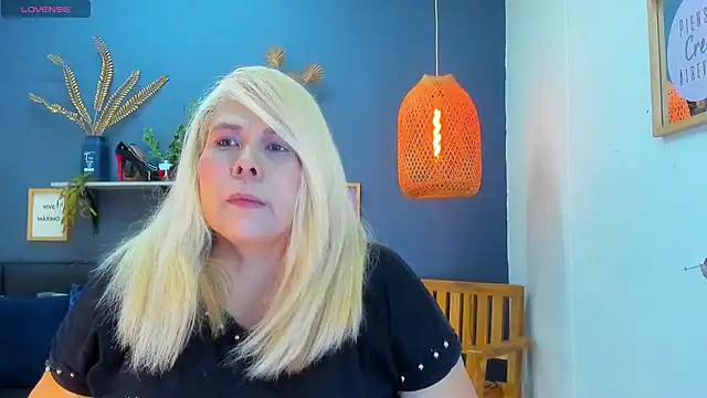 Snapshot of eva_colen50 chatting on 4, 7, 2026 eva colen50 online show from 4, 7, 2026