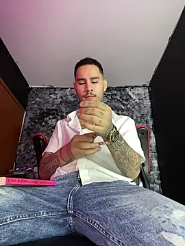Snapshot of king_of_desire chatting on 6, 7, 2026 king of desire online show from 6, 7, 2026