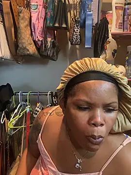 xo cashmeree online show from 18, 2, 2026