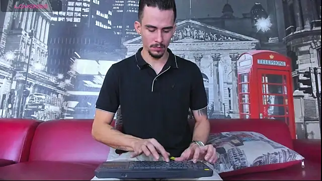 SharonTygaX online show from 16, 4, 2026