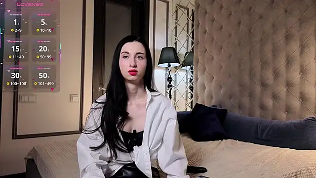 MiguelinaRasmuson online show from 7, 3, 2026