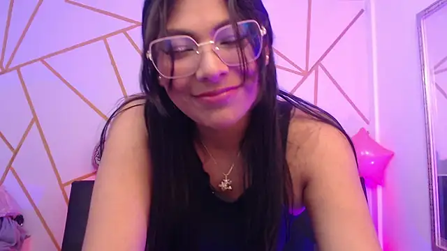 yvanna  smith online show from 25, 2, 2026